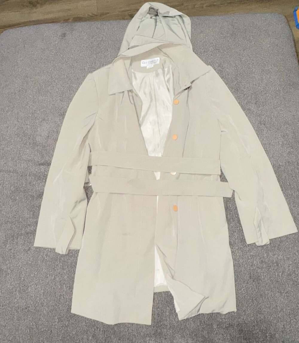 Graphic Mode Beige Trench Coat with Removable Hood and Belt